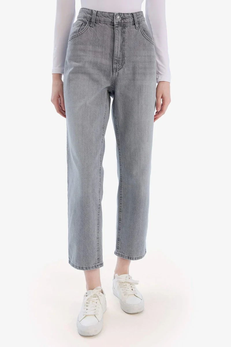 ديفاكتو Boyfriend Normal Waist Straight Leg Long Jeans