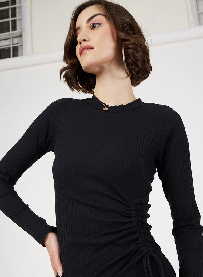 ساسافراس Side Ruched Ribbed Bodycon Midi Dress by Styli