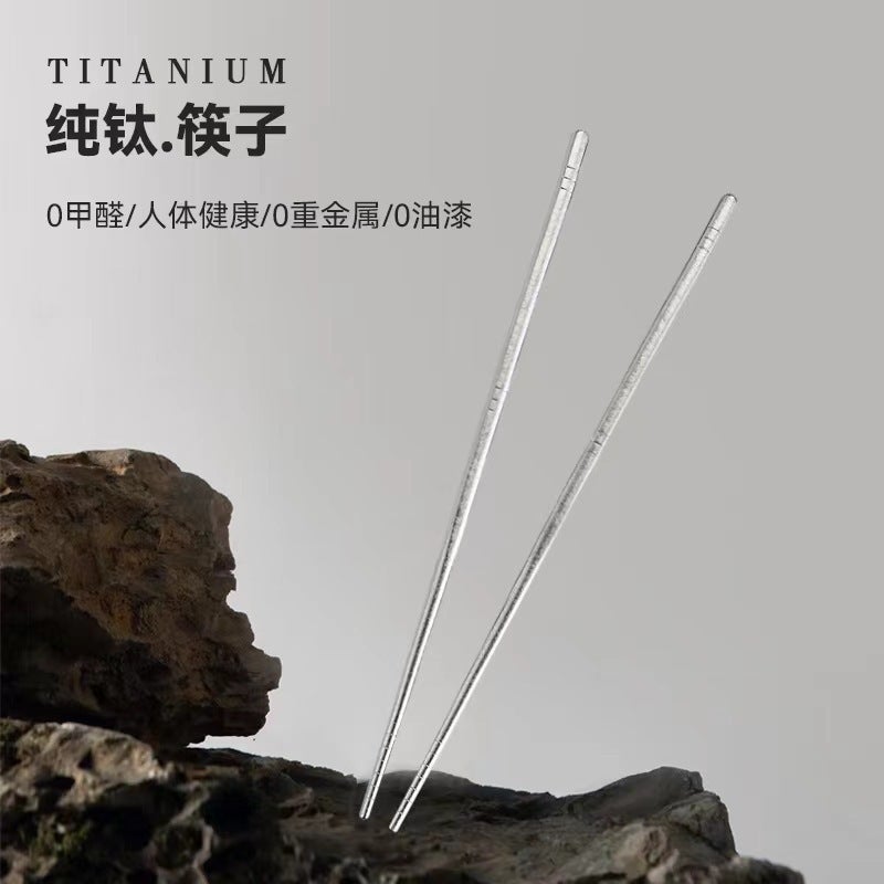 Pure Titanium Chopsticks for Home Use, Non-Slip Tableware, Ultra-Light, Portable for Outdoor Use, Ice Crystal Bottom, Colorless, Antibacterial and Durable - Image 4