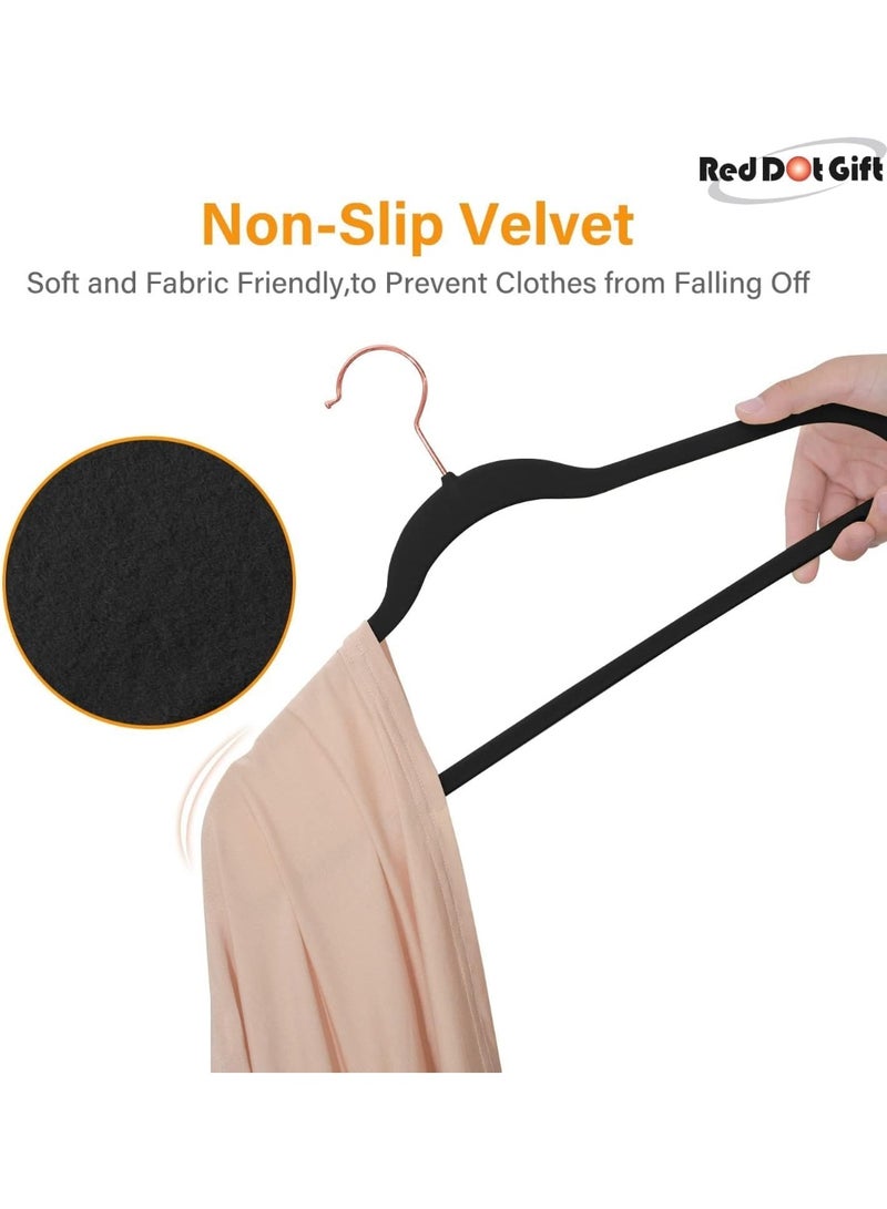 Red Dot Gift مجموعة هدايا Red Dot® 10 قطع شماعات مخملية سوداء 45 سم غير قابلة للانزلاق، شماعات موفرة للمساحة مع خطاف وردي ذهبي دوار 360°، شماعات متينة ونحيفة للمعاطف والسراويل والقمصان. - Image 4