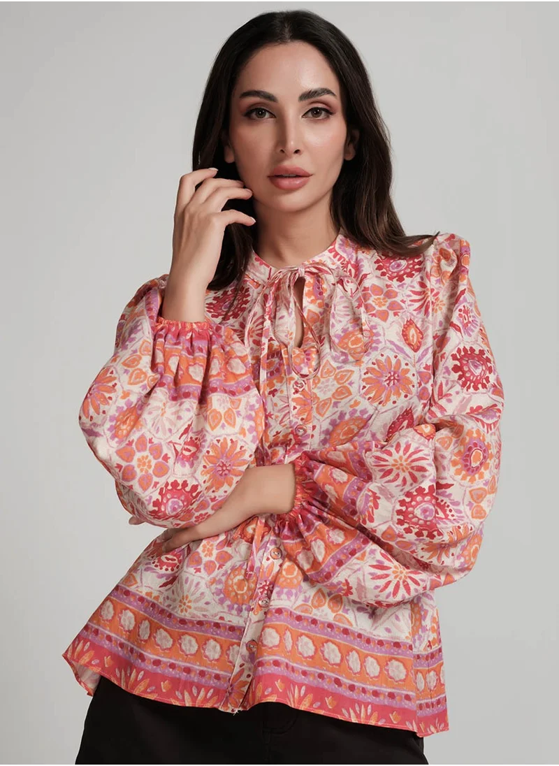 Zigzag Border Detailed Casual Top