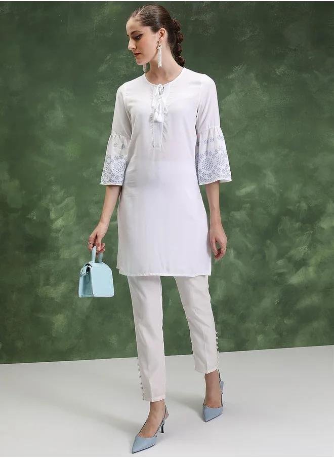 Vishudh Floral Embroidered Flared Sleeves Straight Kurti by Styli