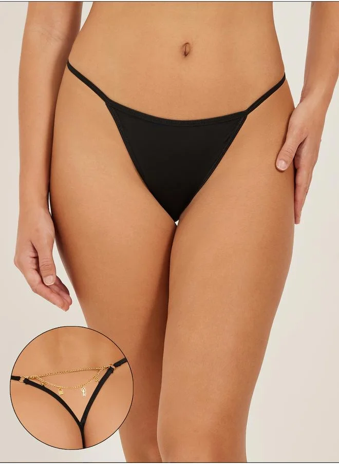 ستايلي Styli Solid Thong with Metal Chain Accent