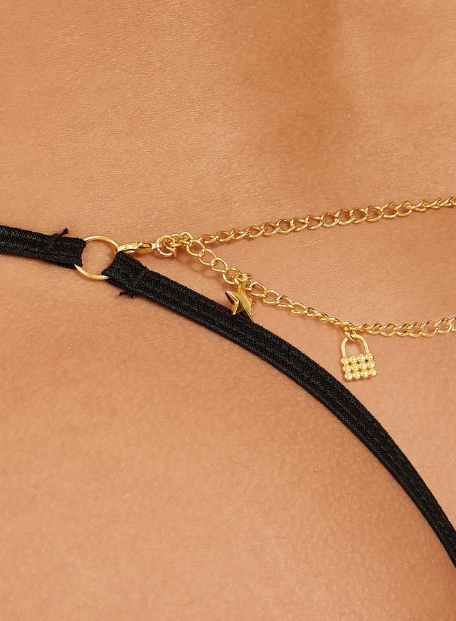 Styli Styli Solid Thong with Metal Chain Accent - Image 3