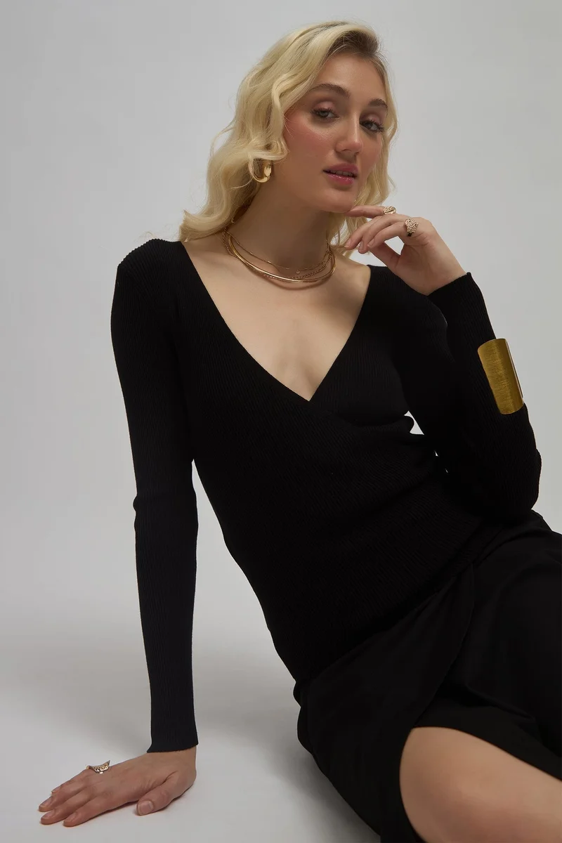 Virgio VIRGIO Viscose Full Sleeve V-Knit Cardigan