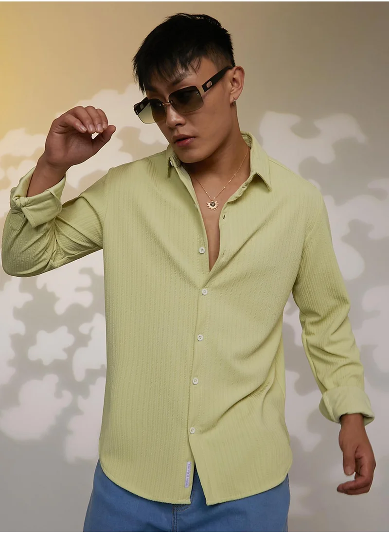 كامبوس سوترا Campus Sutra Men's Lime Green  Stripe-Creased Shirt For Casual Wear | Spread Collar | Long Sleeve | Button Closure | Shirt Crafted With Comfort Fit For Everyday Wear