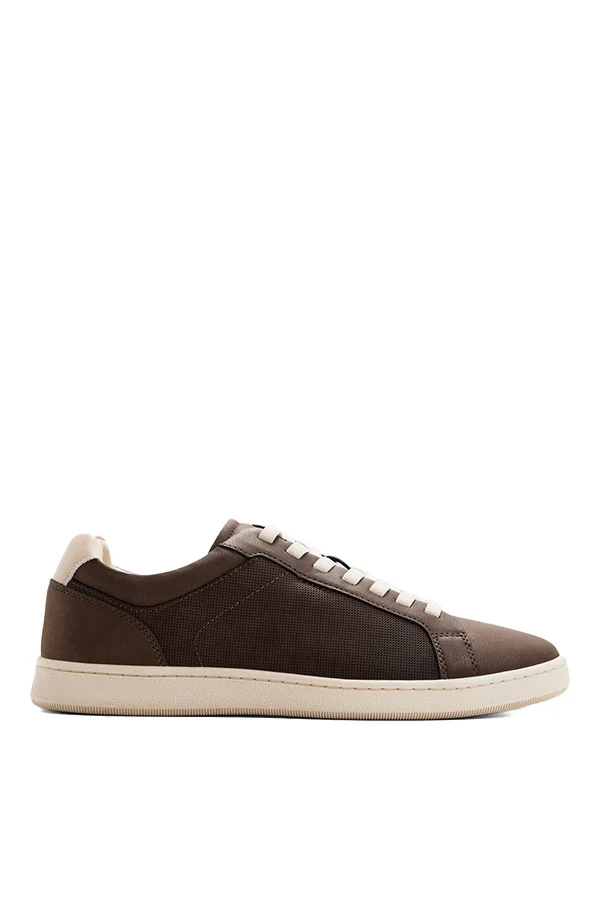 Obrien Men Brown Sneakers
