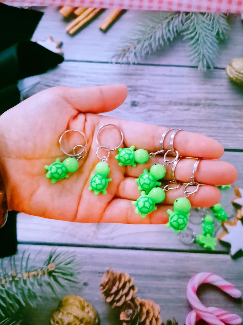 Roaqua 30 Pcs Bulk Mini Green Turtle keychain Party Favors for Classroom Birthday,fish tank decorations - Image 2