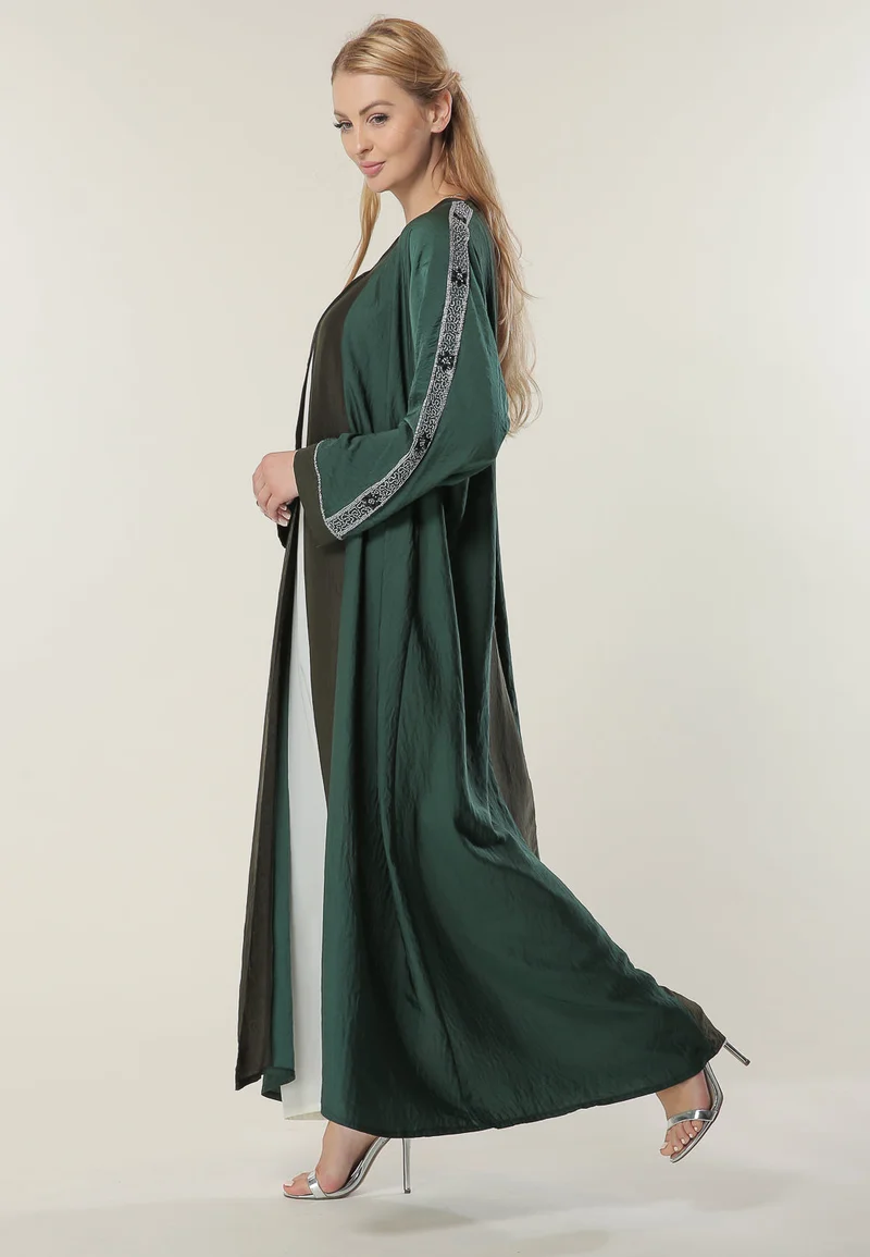 Moistreet  Embroidered Colorblock Abaya for Women | Best Price UAE