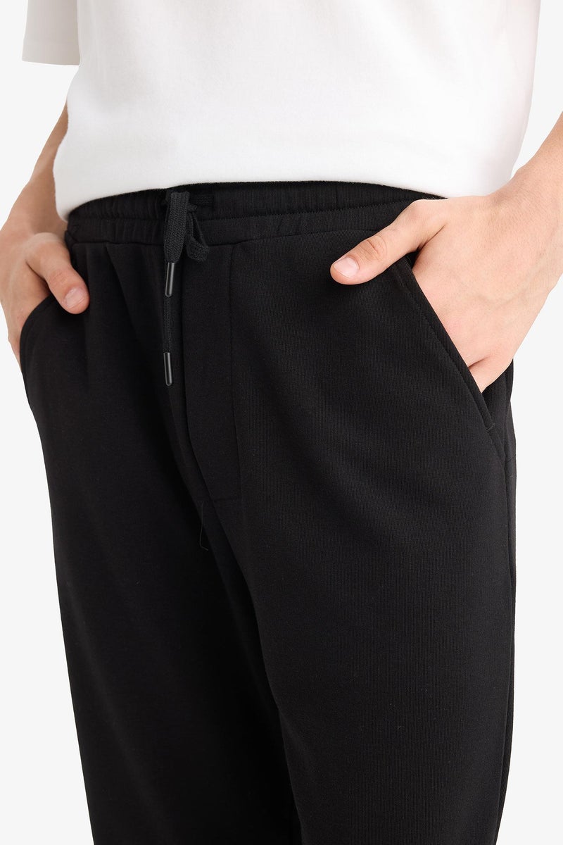 DeFacto Black Man Regular Fit Basic Tie Waist Straight Leg Sweatpants Casual - Image 4