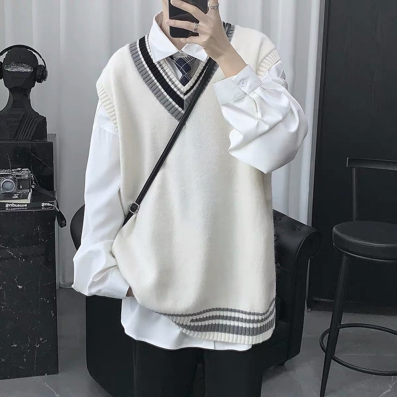 2022 Autumn V-Neck Sweater Mens Vintage Loose Knit Vest Grey  - Image 2