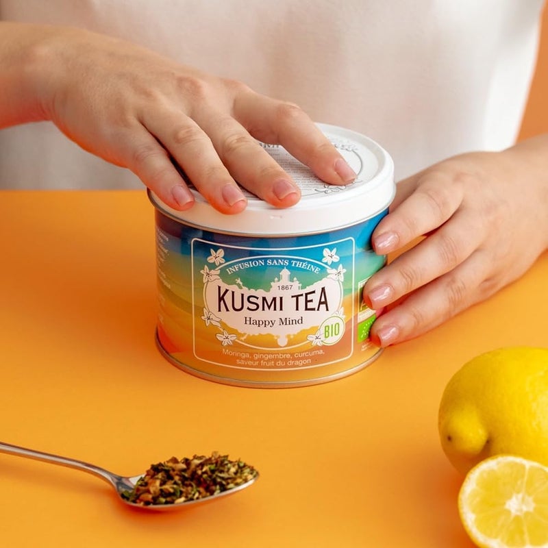 KUSMI TEA شاي كوسمي هابي مايند - شاي أعشاب عضوي مع فاكهة التنين، الكركم، التفاح، الفلفل الحار، المورينغا، الليمون والزنجبيل - خالي من الكافيين - 3.5 أونصة في علبة - Image 4