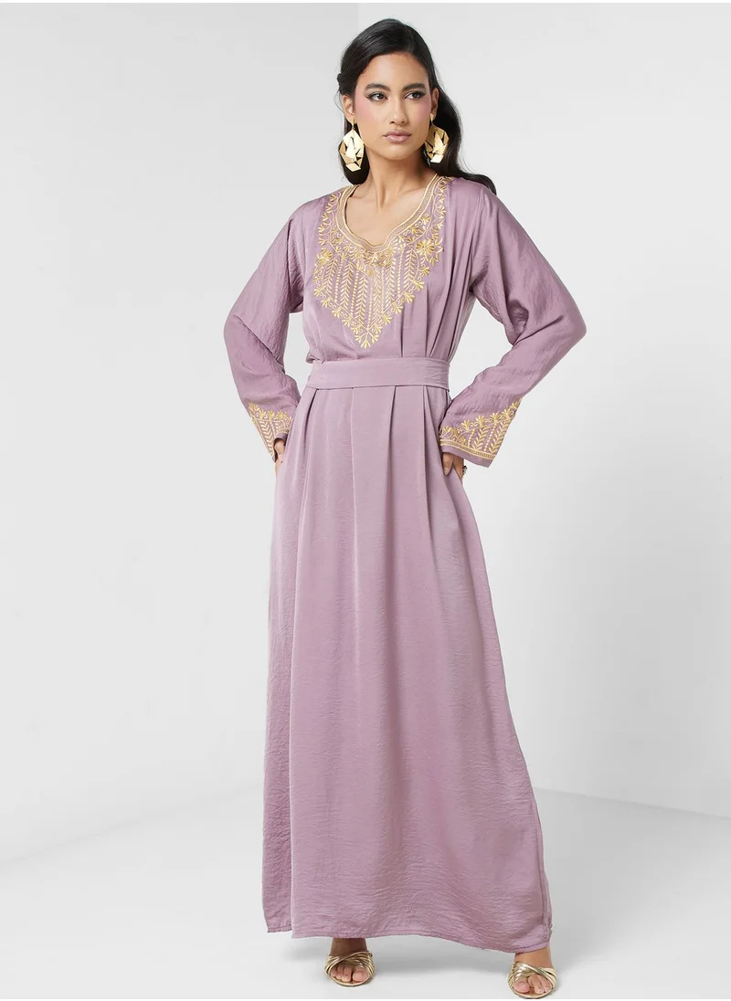 hayas closet Embroidered Belted Jalabiya