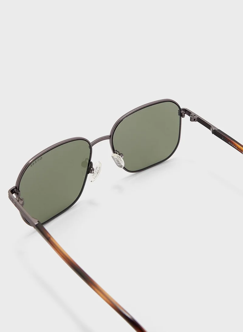 GUESS Oversized Sunglasses