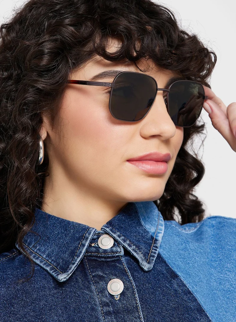 GUESS Oversized Sunglasses