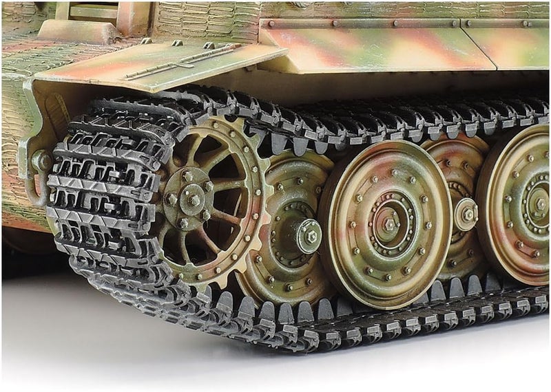 Tamiya 1:35 WWII German Tiger I E Armored Tank Model Kit - Image 4