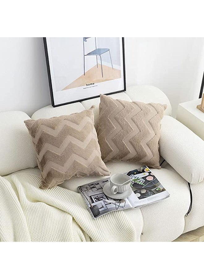 غطاءي وسائد بيج أملس 45x45 سم, أغطية مخملية مع سحاب مخفي لديكور غرف النوم الفاخر - Image 1