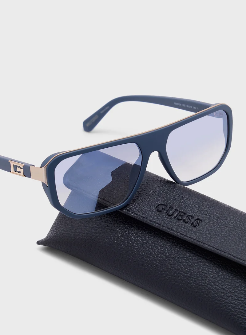 GUESS Uv Protected Polarized  Wayfarer Sunglasses