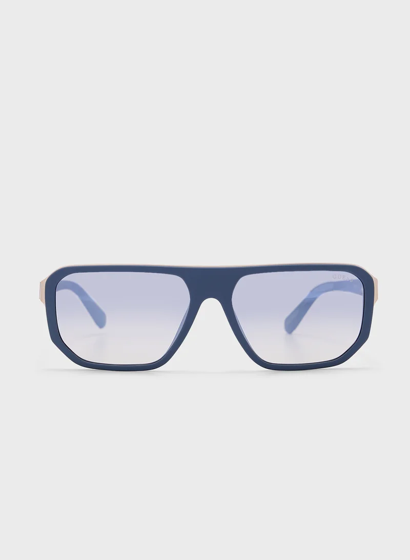 GUESS Uv Protected Polarized  Wayfarer Sunglasses