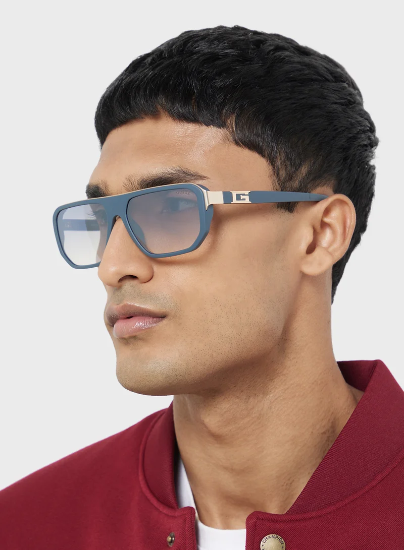 GUESS Uv Protected Polarized  Wayfarer Sunglasses