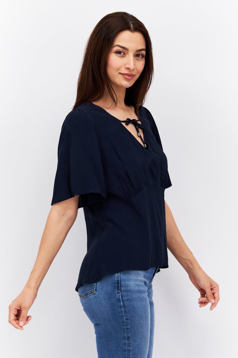 ESPRIT قميص نسائي بأكمام قصيرة على شكل حرف V، لون أزرق داكن - Image 3