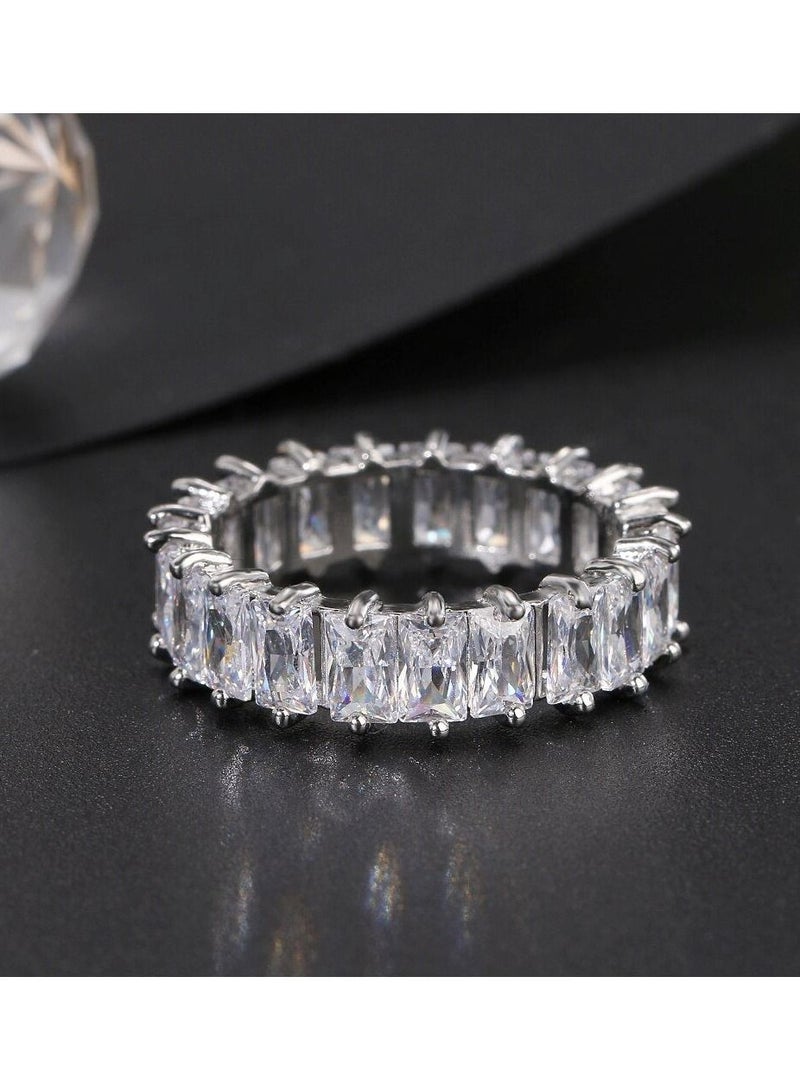 استراتيجية خاتم من الفولاذ الإسترليني مع أحجار الزركون باللون الفضي - Image 3