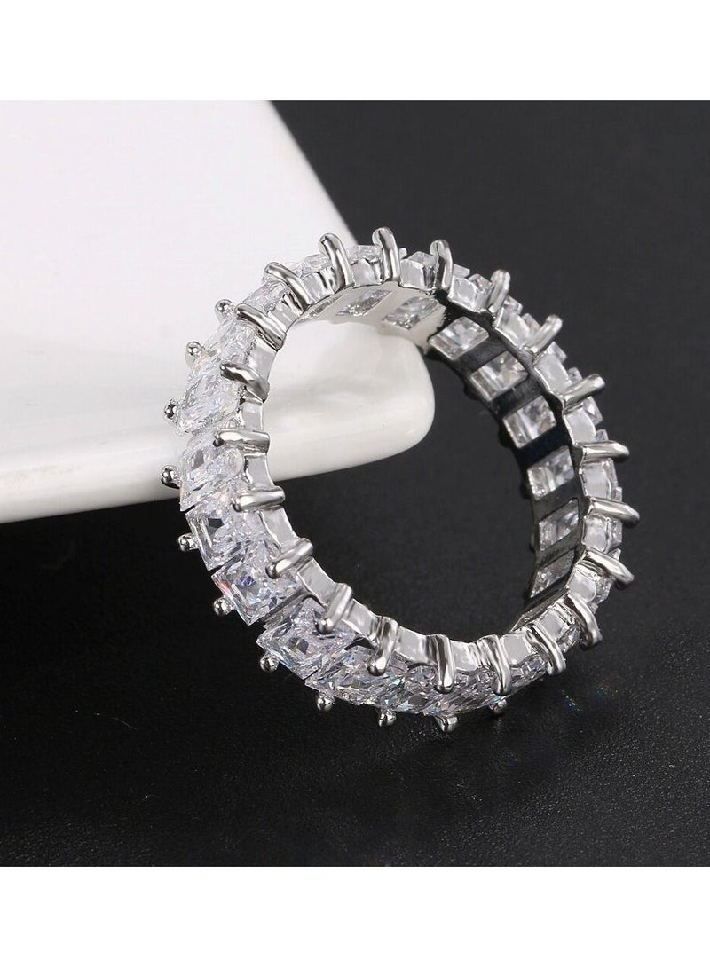 استراتيجية خاتم من الفولاذ الإسترليني مع أحجار الزركون باللون الفضي - Image 2