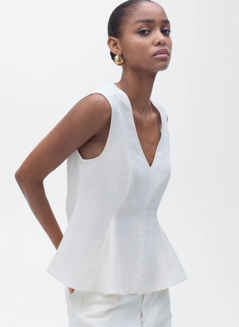 مانجو بلوزة لينن بياقة بيبلوم