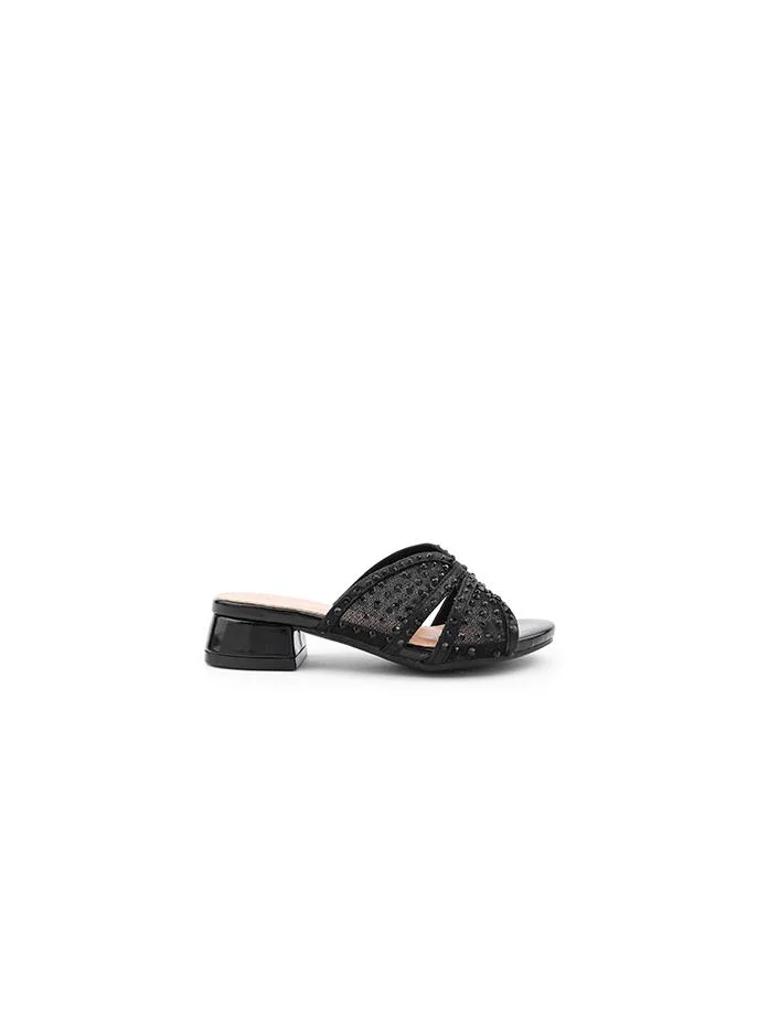 أيقون Shiny girls' sandal perfect for parties and special occasions.