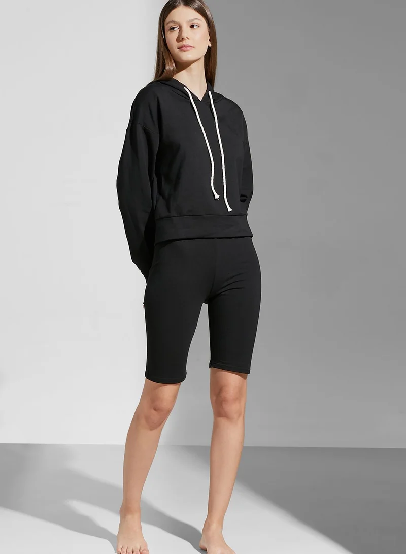 ELLIATT Knitted Sweater & Shorts Set