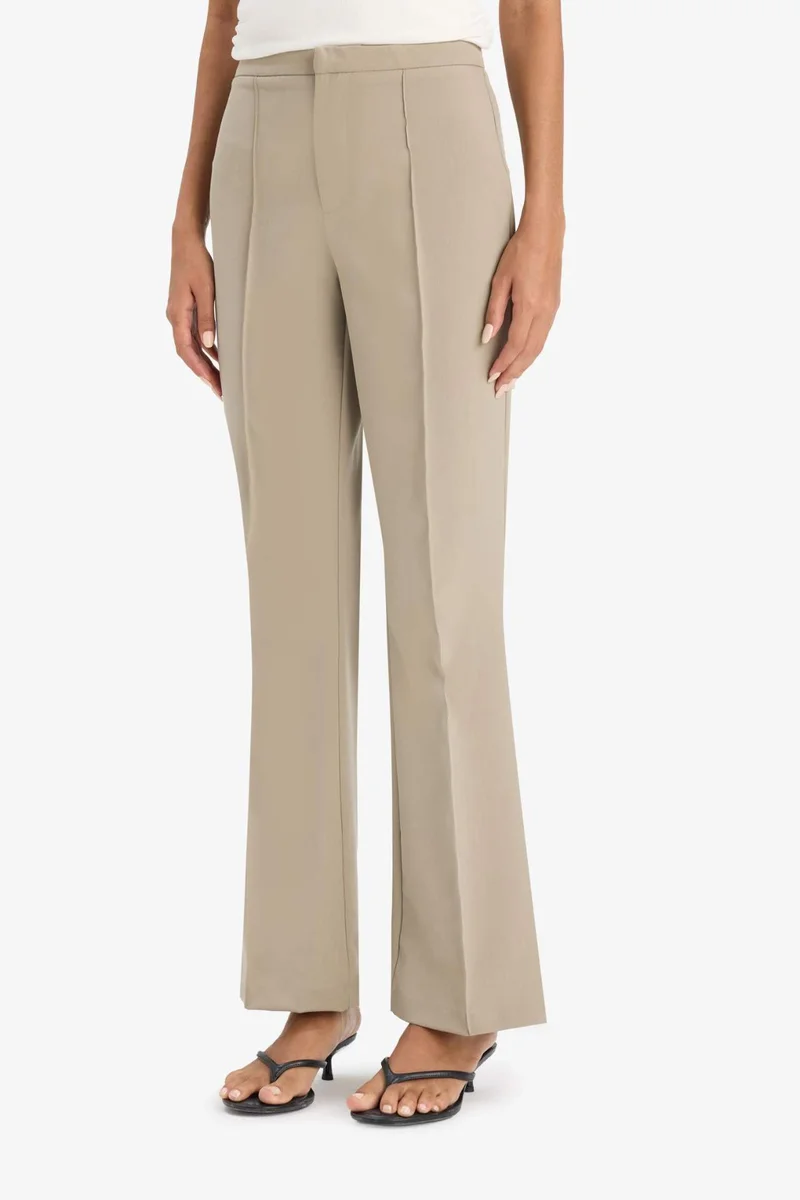 ديفاكتو Flare Zipper Trousers