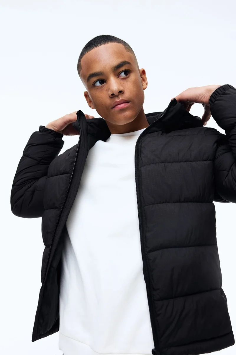 اتش اند ام جاكيت منفوخ ومقاوم للماء