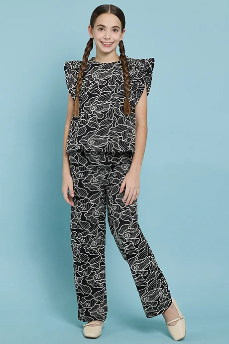 أر أند بي Patterned Top with Crew Neck and Flutter Sleeves