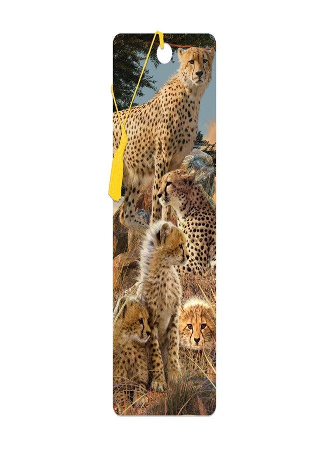 3D LiveLife Bookmark - Cheetah Clan from Deluxebase. Cute Lenticular Cheetah Page Marker. Animal Themed Accessories for Book Lovers. Small Gifts for Men, Women, Writers and Teachers. - Image 1