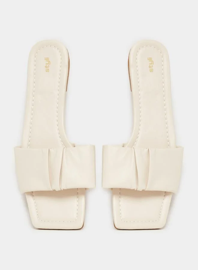 ستايلي وسادة صنادل مسطحة بحزام واحد