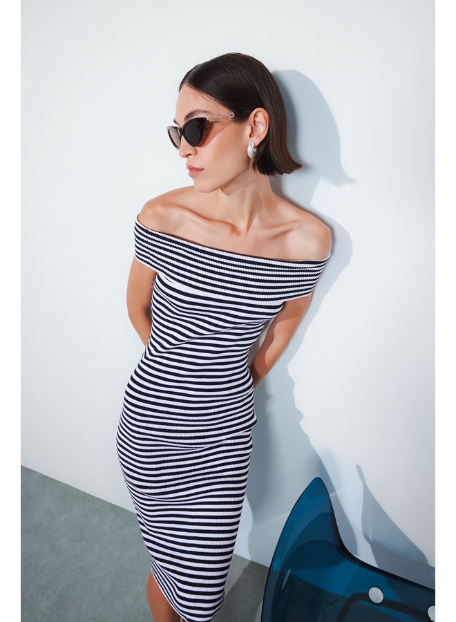 DeFacto Woman Tricot Fitted Dress  - Image 2