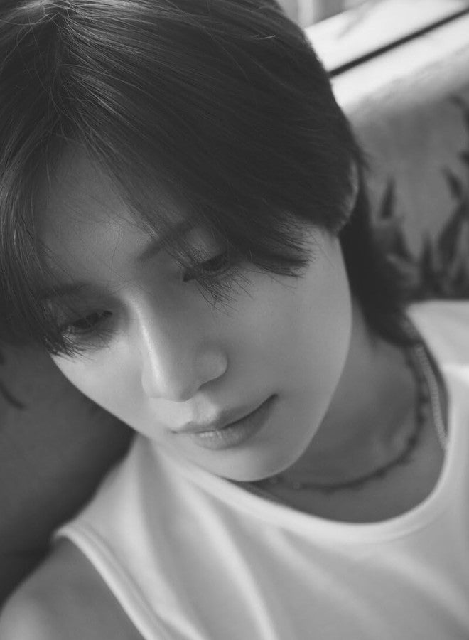 KPOP SHINee TAEMIN Guilty 4th Mini Album Photo Book GUILTY Version CD+1p Folded Poster on Pack+80p Booklet+1ea Sequence Film+1p PhotoCard+Tracking Sealed - Image 4