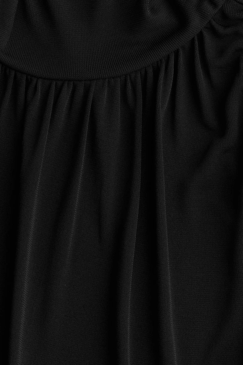 H&M Sleeveless turtleneck top