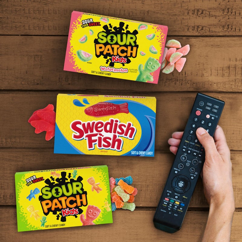 حلوى SOUR PATCH KIDS و SWEDISH FISH الطرية والمطاطية - مجموعة متنوعة، حلوى بالجملة، 15 صندوق - Image 4