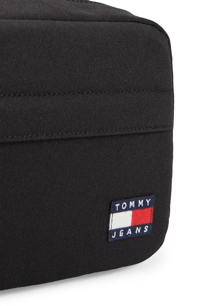 TOMMY JEANS  Daily Washbag for Men | Best Price UAE