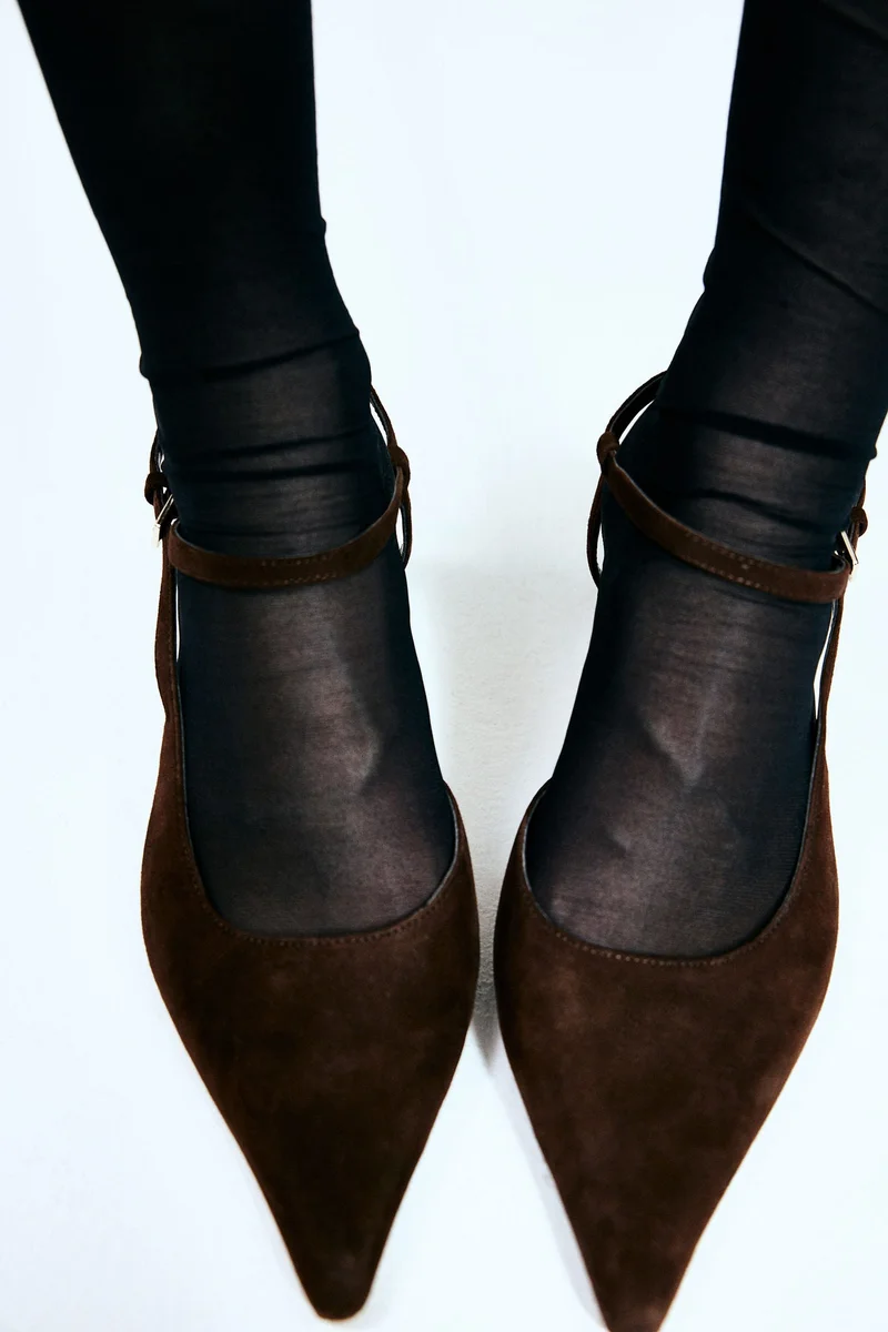 H&M Pointed leather court shoes