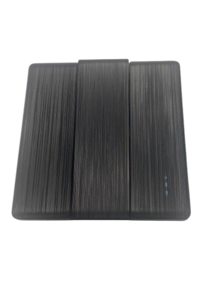 مفتاح كهربائي ثلاثي أنيق باللون الأسود من شركة الرائد يضيف لمسة جمالية للمنزل صناعة سعودية ( قطعة واحدة ) - ١٦ أمبير - Image 4