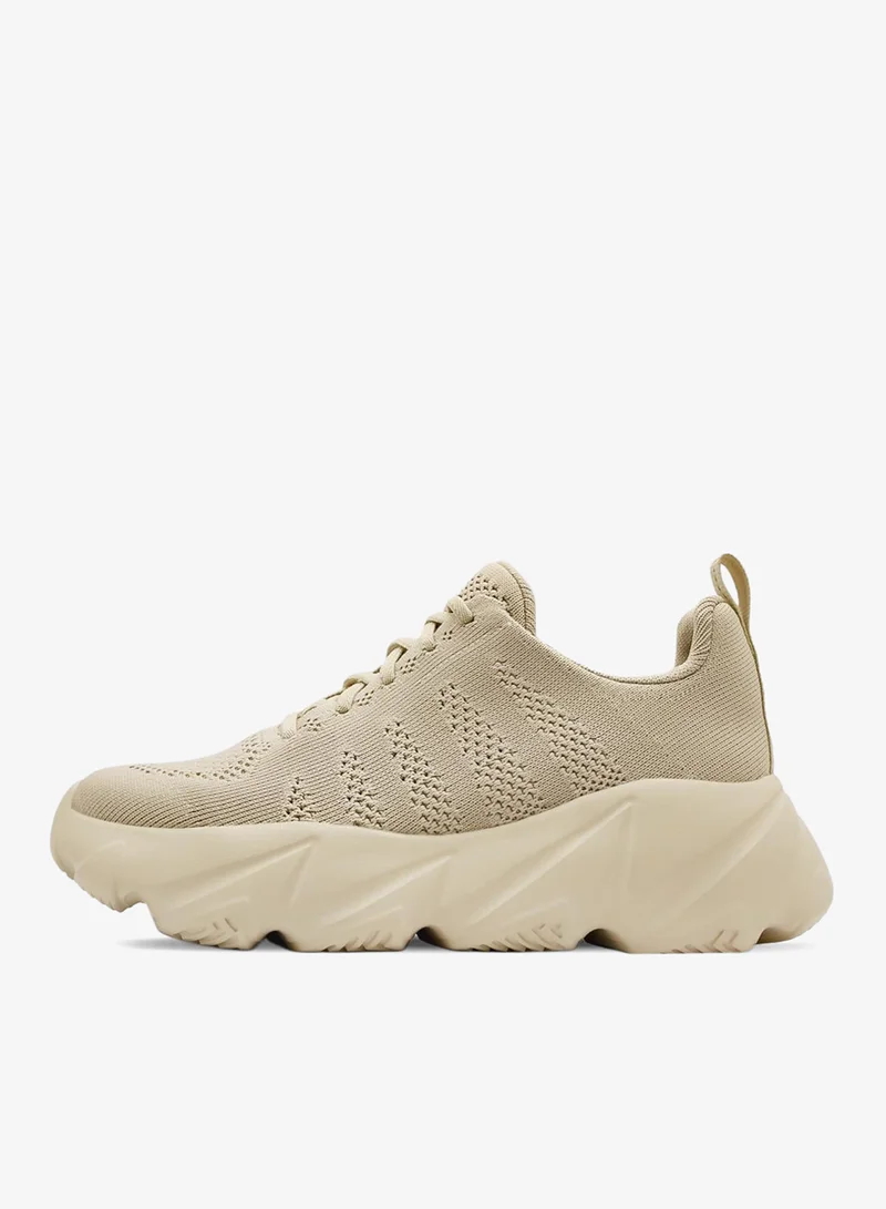 BR Trek Runner Sneaker