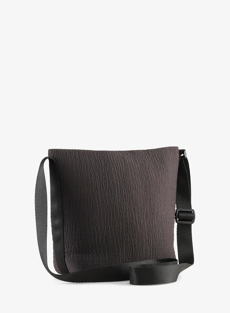 PUMA Up Zipped Bucket Bag