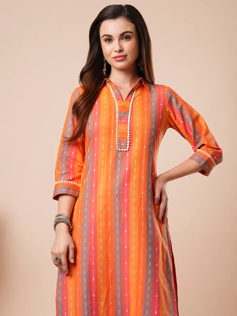 جلو باص Women Regular Pure Cotton Kurta With Trousers
