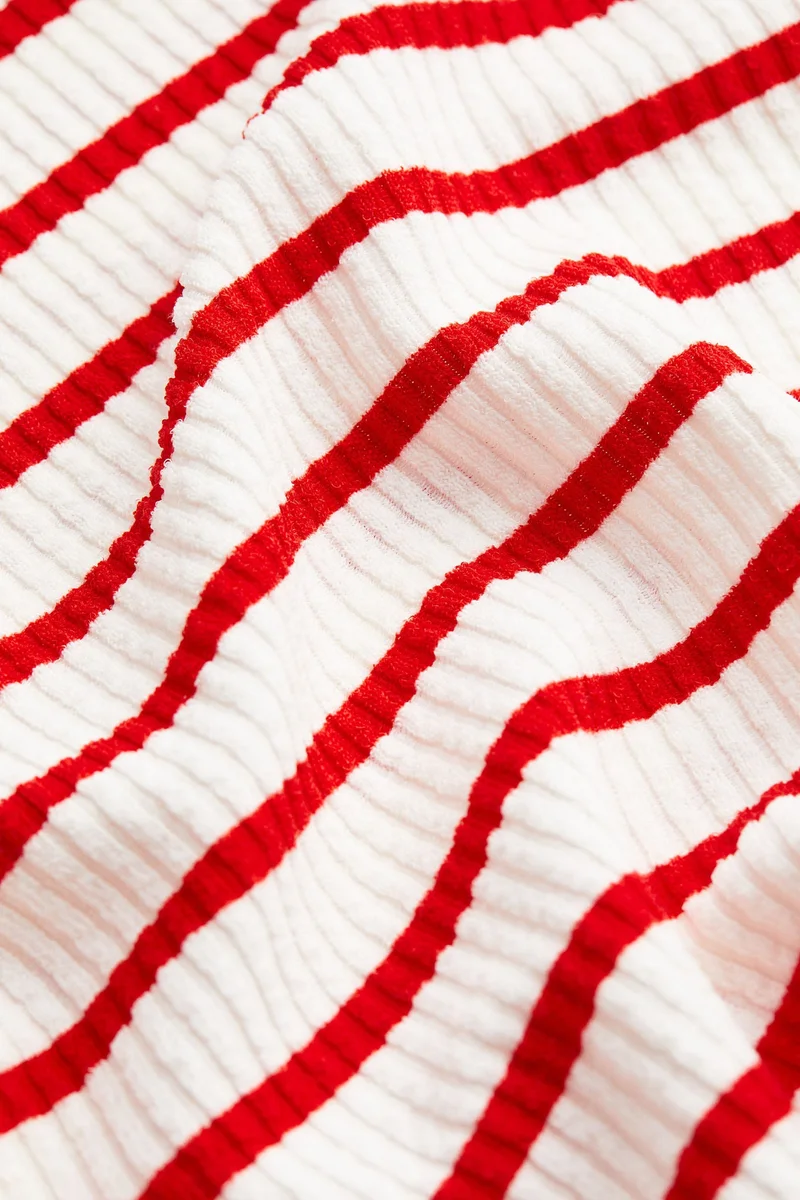 اتش اند ام فستان من الجيرسيه بياقة