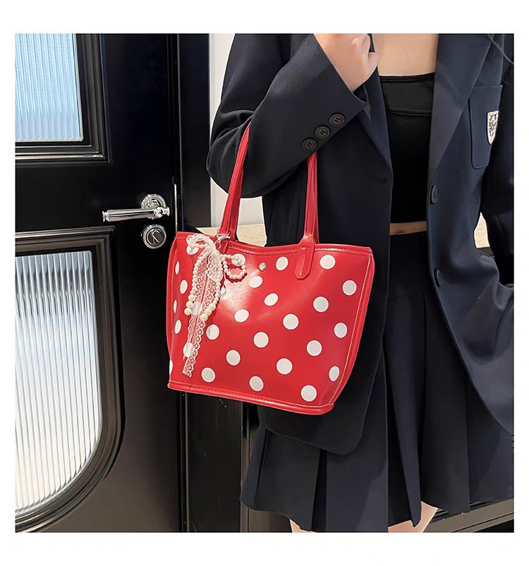 Large-Capacity Commuter Polka Dot Bag For Women Versatile Niche Bucket Bag Simple And Stylish Shoulder Handbag - Image 1