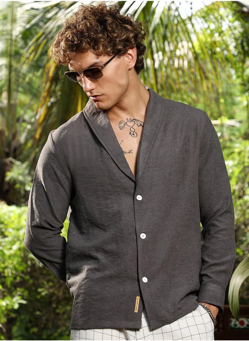 كامبوس سوترا Campus Sutra Men's Charcoal Grey Solid Shawl Collar Oversized Shirt For Casual Wear | Shawl Collar | Long Cuffed Sleeves | Button Closure | Oversized Shirt Crafted With Comfort Fit For Everyday Wear