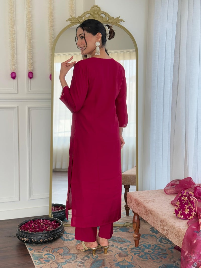 Naixa Women's Gajri Viscose Embroidered Straight Kurta with Viscose Pant and Jacquard Printed Dupatta Sets (NX-690-Gajri-S) - Image 4
