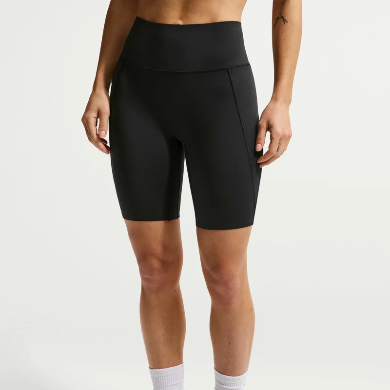 Nike Women's Universa Medium-Support 7/8 Training Bike Shorts